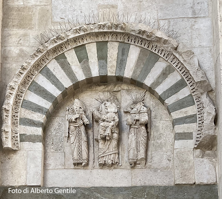 Portale di san Martino - Cattedrale di Foggia - parte intermedia