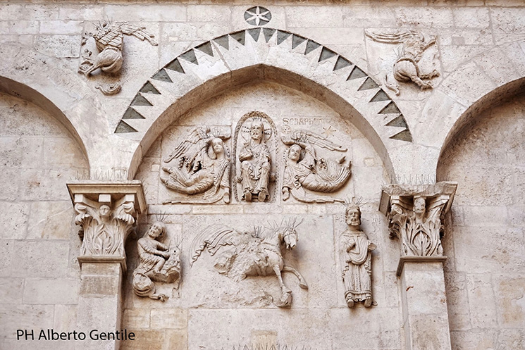 Portale di san Martino - Cattedrale di Foggia