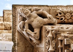 Cornicione della cattedrale di Foggia